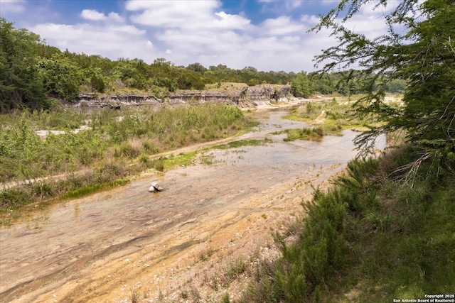 000 Oakridge Trl, Pipe Creek, TX 78063