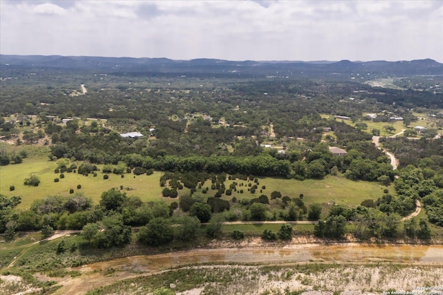000 Oakridge Trl, Pipe Creek, TX 78063