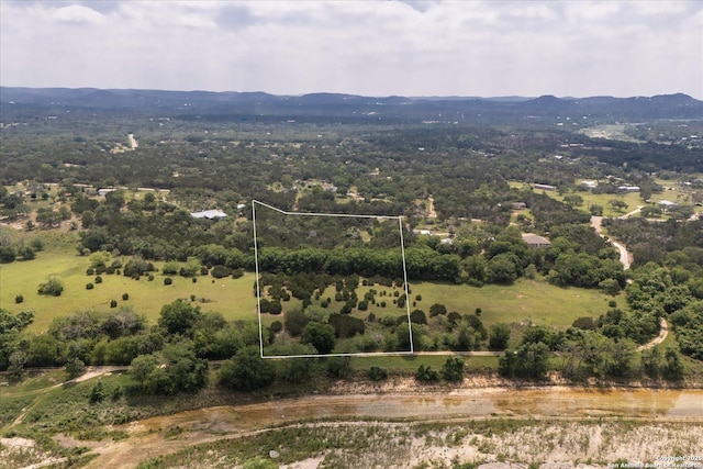 000 Oakridge Trl, Pipe Creek, TX 78063