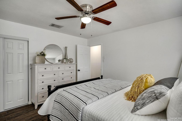12102 Stoney Cir, San Antonio, TX 78247 - bedroom featuring dark wood-style flooring and a ceiling fan