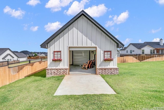 104 Bayberry Ct, La Vernia, TX 78121 - view of outbuilding with driveway