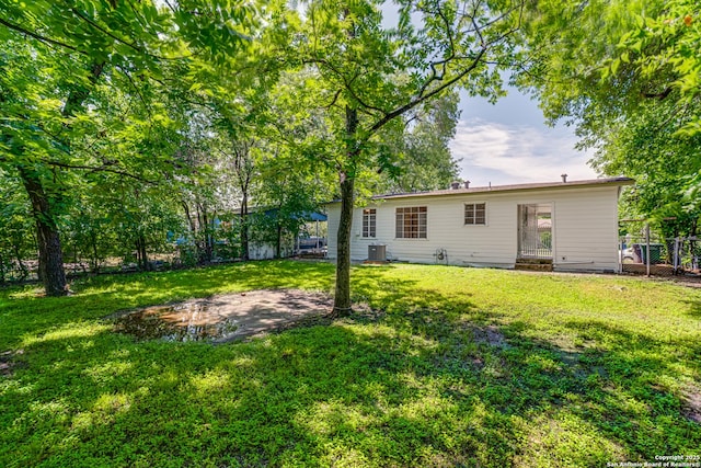 135 Englewood, San Antonio, TX 78213 - view of yard featuring cooling unit