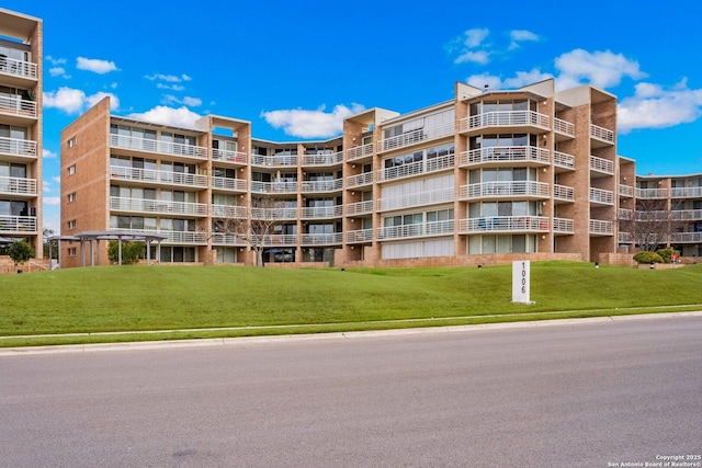 1006 Guadalupe St Unit 1B, Kerrville, TX 78028 - view of apartment building / complex