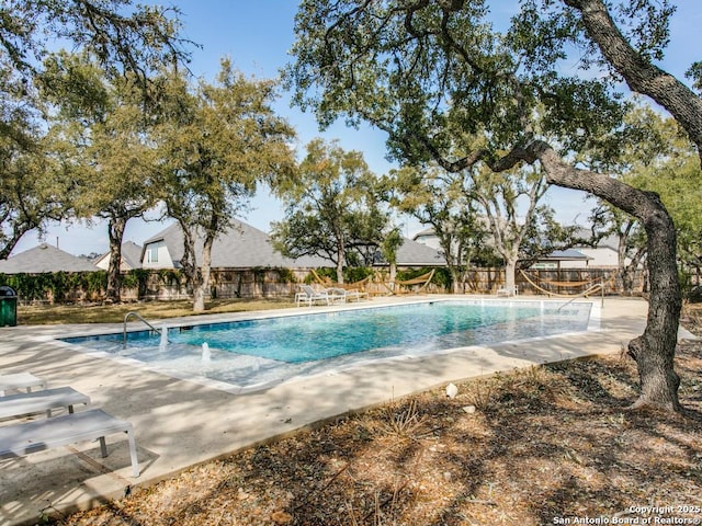 5614 Burr Blf, San Antonio, TX 78266 - view of pool with a patio area