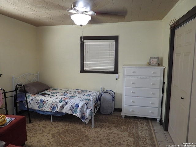 155 Scenic Cir, Lakehills, TX 78063 - view of tiled bedroom