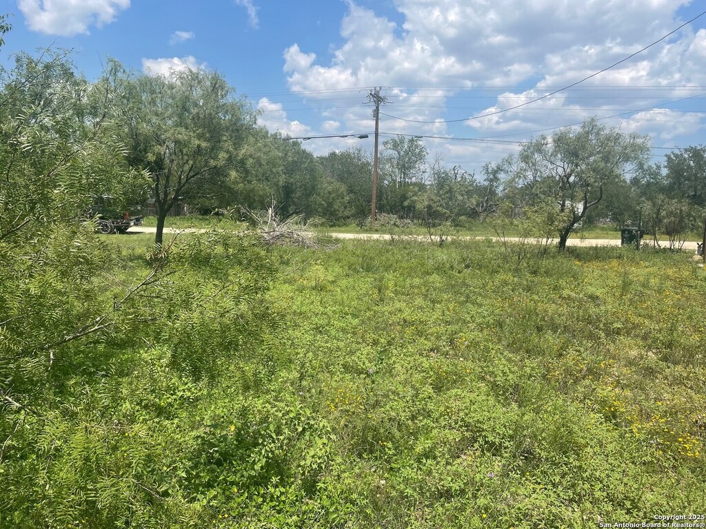 326 Paloma, Bandera, TX 78003