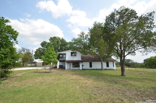 3160 Weil, Marion, TX 78124 - view of front facade featuring a front yard and dirt driveway
