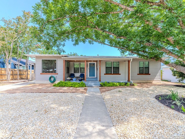 221 Harmon, San Antonio, TX 78209 - ranch-style house with covered porch