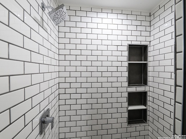 221 Harmon, San Antonio, TX 78209 - bathroom with tiled shower