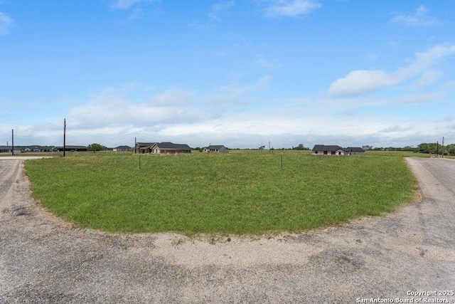 104 Hidden Hls, Floresville, TX 78114