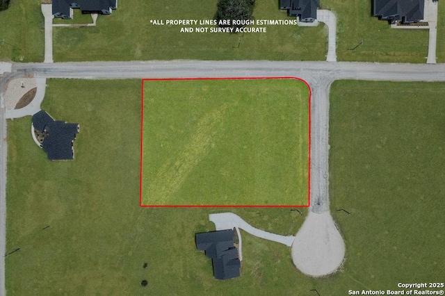 104 Hidden Hls, Floresville, TX 78114