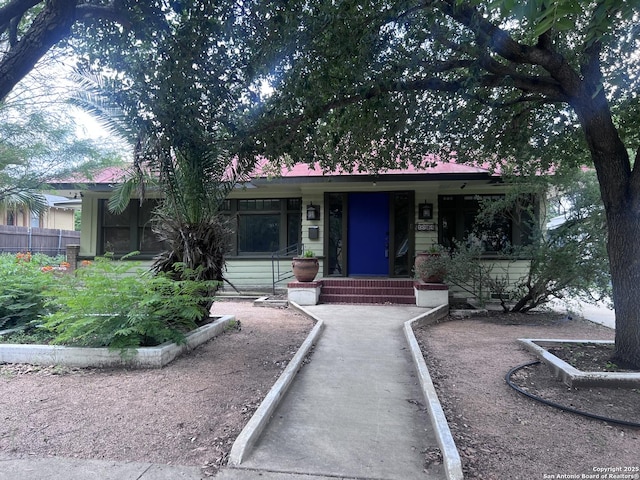 1024 W Mistletoe, San Antonio, TX 78201 - view of front of house featuring a porch