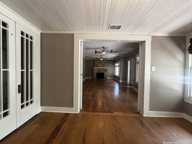 1024 W Mistletoe, San Antonio, TX 78201 - corridor featuring ornamental molding, hardwood / wood-style floors, and baseboards