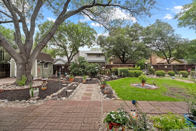 9219 George Kyle St, San Antonio, TX 78240 - view of yard with an outdoor structure