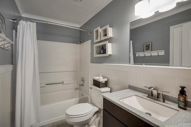 7710 Allison Blf, San Antonio, TX 78240 - full bath featuring shower / bath combination with curtain, wainscoting, toilet, and vanity