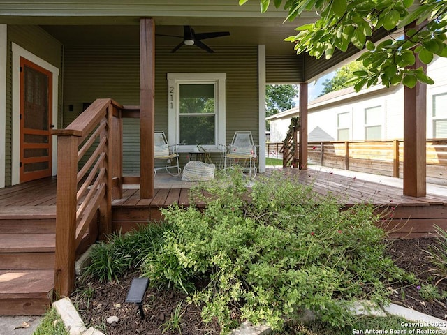 211 W High Ave, San Antonio, TX 78210 - porch with ceiling fan