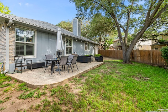 8826 Lost Bnd, San Antonio, TX 78240 - view of yard with a patio