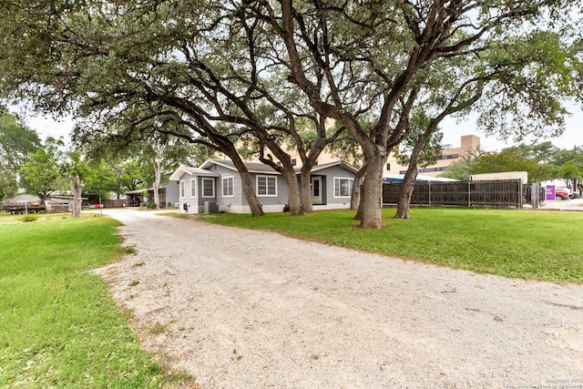 571 Houston, New Braunfels, TX 78130 - ranch-style home with central AC unit