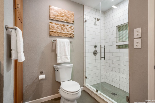 308 Sagecrest, Hollywood Park, TX 78232 - full bathroom with toilet and a shower stall