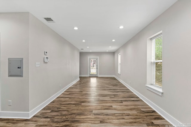 129 Odell, San Antonio, TX 78212 - spare room with dark wood-style floors, baseboards, and recessed lighting