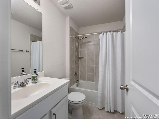 22146 Pivot Pt, San Antonio, TX 78261 - bathroom featuring vanity, toilet, tile patterned flooring, and shower / tub combo with curtain