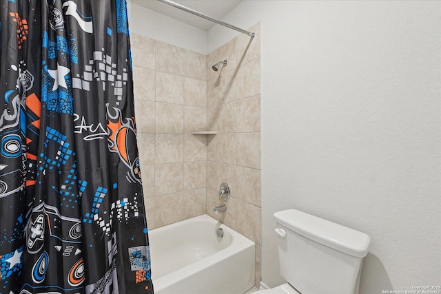 14607 Flatiron Clf, San Antonio, TX 78253 - bathroom featuring toilet and shower / bath combo