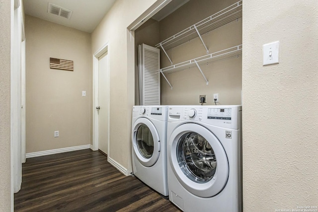 1202 N Center, San Antonio, TX 78202 - laundry area with dark wood-type flooring, baseboards, and independent washer and dryer