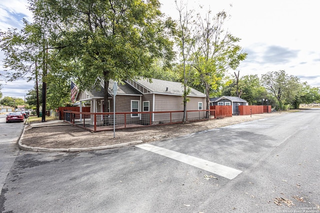 1202 N Center, San Antonio, TX 78202 - view of front of home with a shingled roof