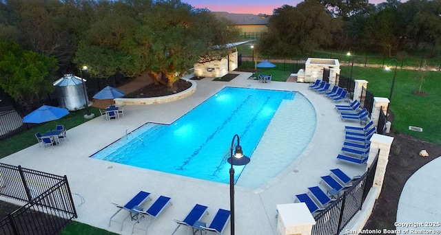 4634 Makayla Cross, San Antonio, TX 78261 - community pool with a patio