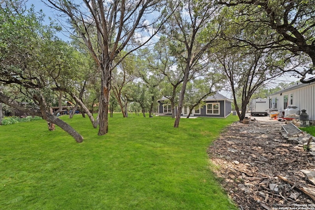 546 Indian Scout, Spring Branch, TX 78070 - view of grassy yard