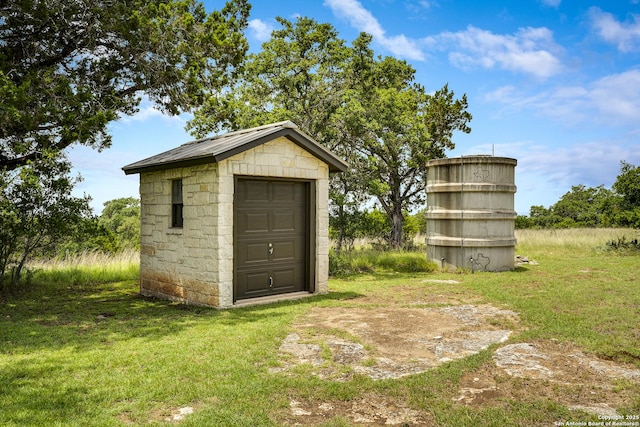112 Legend Holw, Boerne, TX 78006 - garage featuring a storage unit