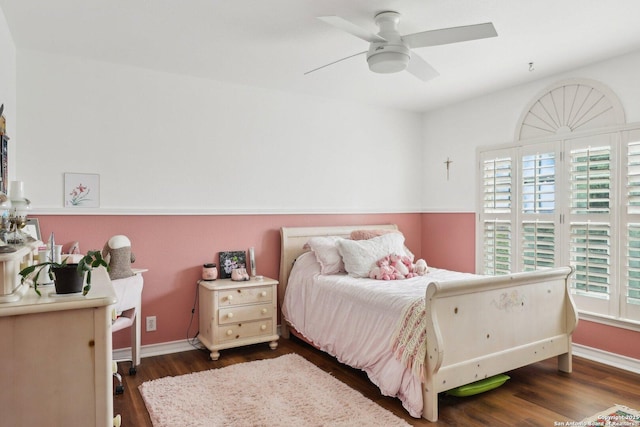 2929 Mccaskey Rdg, San Antonio, TX 78258 - bedroom featuring wood finished floors, ceiling fan, and baseboards