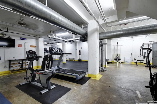 831 S Flores Unit 2212, San Antonio, TX 78204 - view of gym