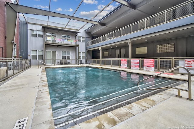 831 S Flores Unit 2212, San Antonio, TX 78204 - view of community pool