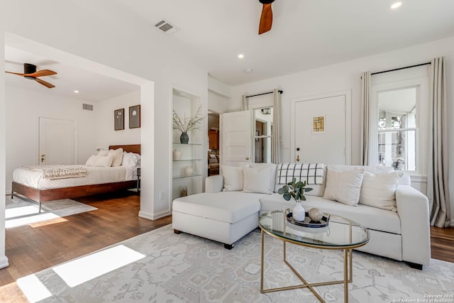 264 E Lullwood, San Antonio, TX 78212 - living area with ceiling fan, wood finished floors, recessed lighting, and baseboards