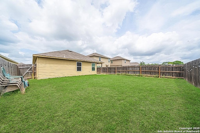 14616 Stable Spgs, Elmendorf, TX 78112 - view of yard