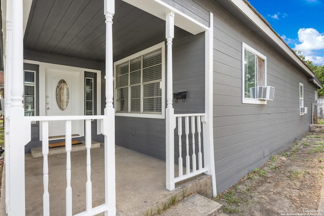 323 Roseborough, San Antonio, TX 78210 - entrance to property featuring covered porch and crawl space