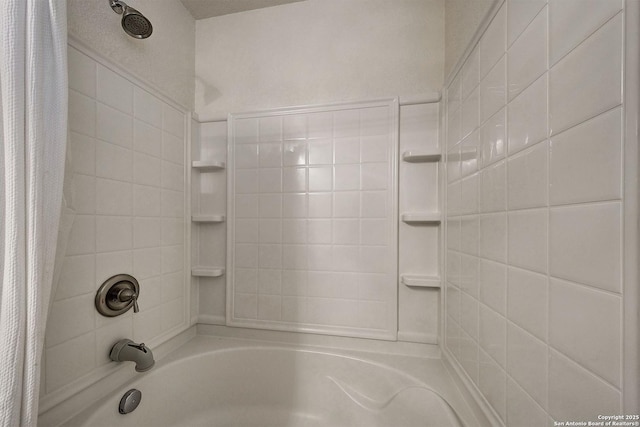 11907 Pure Silver, San Antonio, TX 78254 - bathroom with shower / tub combo