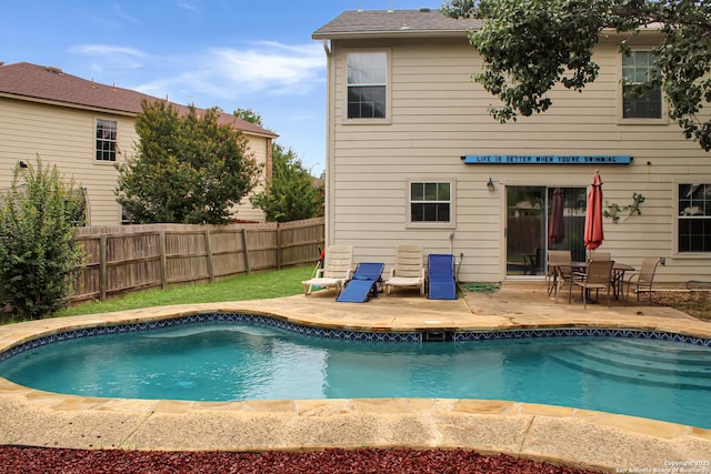 7527 Escada Crst, San Antonio, TX 78254 - back of house featuring a patio