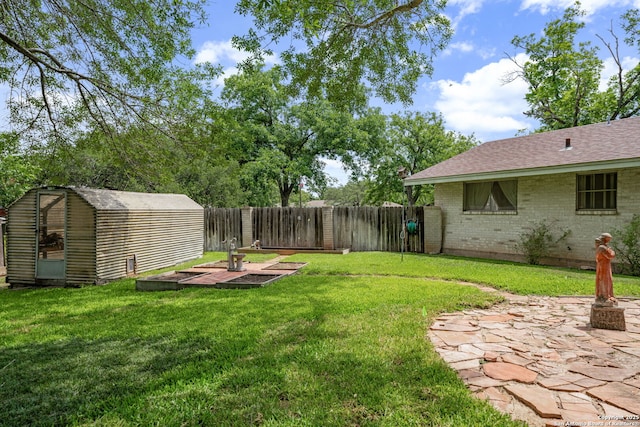 11 El Norte Cir, Uvalde, TX 78801 - view of yard with a patio area