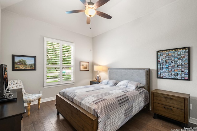 140 Cinnamon Crk, Boerne, TX 78006 - bedroom with dark wood-type flooring, baseboards, lofted ceiling, and ceiling fan