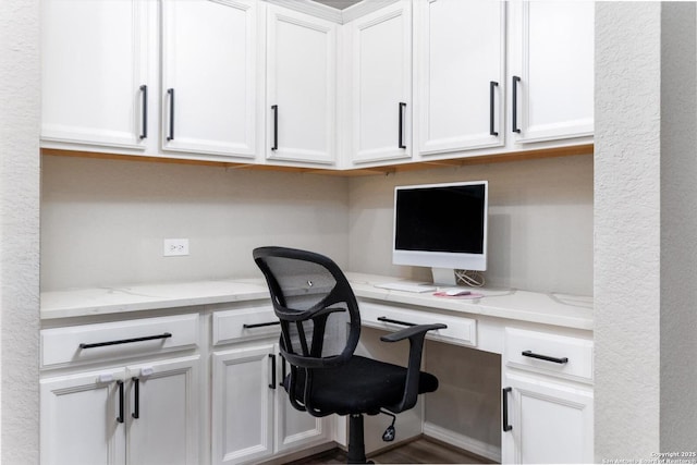 2331 Greystone Lndg, San Antonio, TX 78259 - office area with built in desk