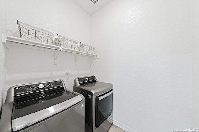 1524 Leeds Park, Bulverde, TX 78163 - washroom with washing machine and dryer and baseboards