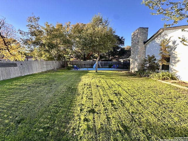 6422 Balky St, San Antonio, TX 78240 - view of yard
