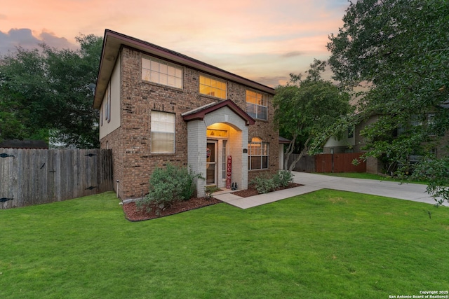 122 Rimdale, Universal City, TX 78148 - traditional home featuring concrete driveway and brick siding