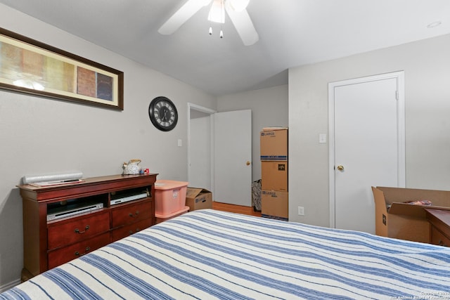 122 Rimdale, Universal City, TX 78148 - bedroom with a ceiling fan