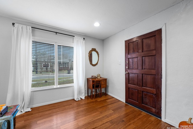 1119 N Pine St, San Antonio, TX 78202 - entryway featuring wood finished floors, baseboards, and recessed lighting