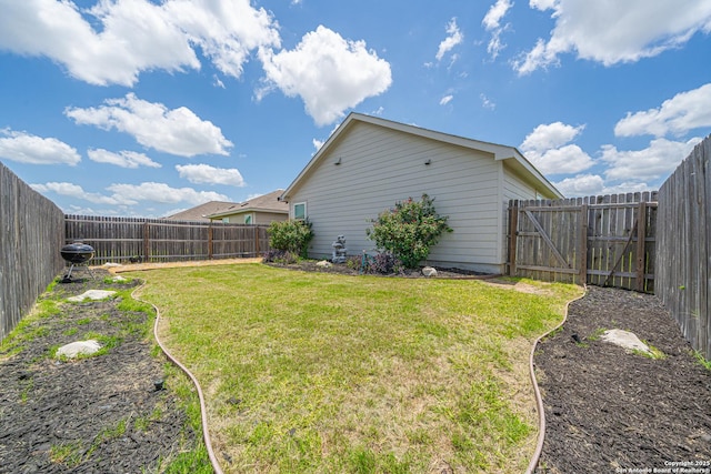 8411 Terlingua Cv, Converse, TX 78109 - view of yard featuring a gate