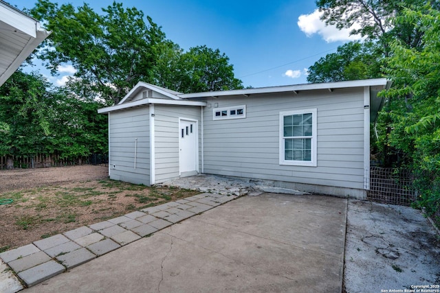 222 Laurelwood, San Antonio, TX 78213 - back of house featuring a patio