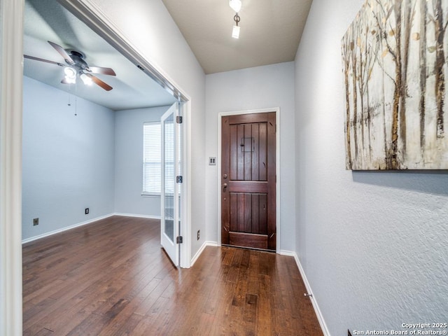 520 Foxford Run Dr, Schertz, TX 78108 - entrance foyer featuring wood-type flooring, ceiling fan, and baseboards